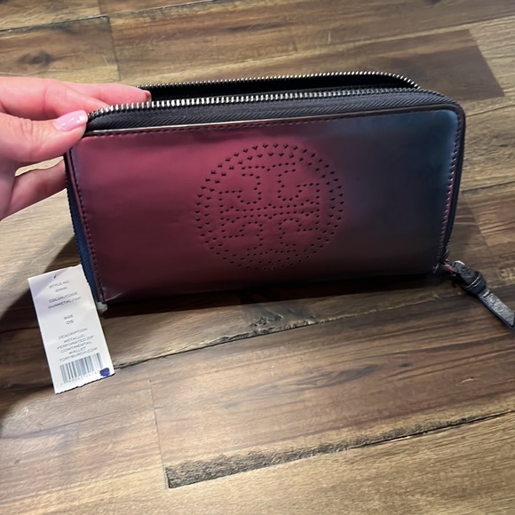 Tory Burch wallet - Picture 3 of 7